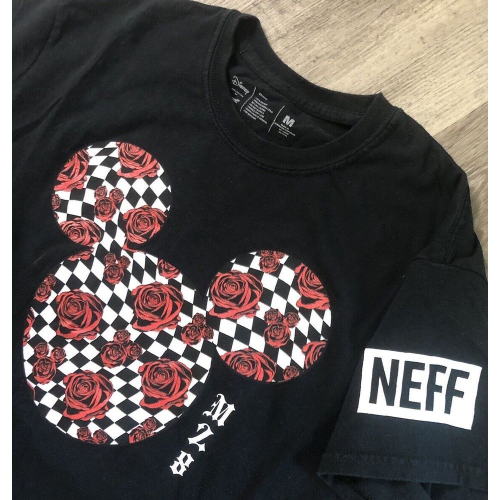 Disney x Neff Men's Mickey Mouse Roses Black Red White Graphic‎ T Shirt M